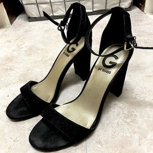 **G BY GUESS HEELS!**